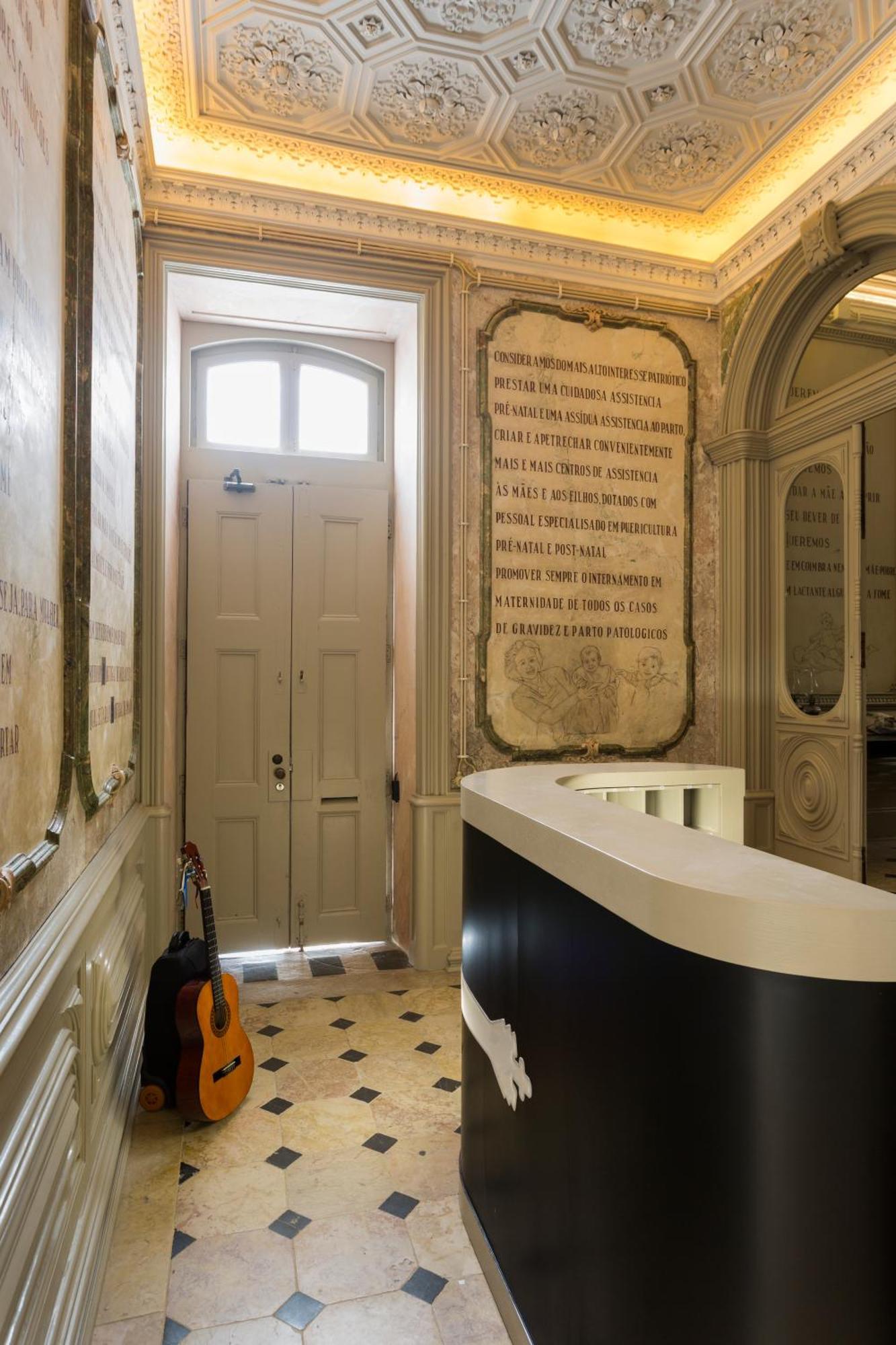 Serenata Hotel & Hostel Coimbra Esterno foto